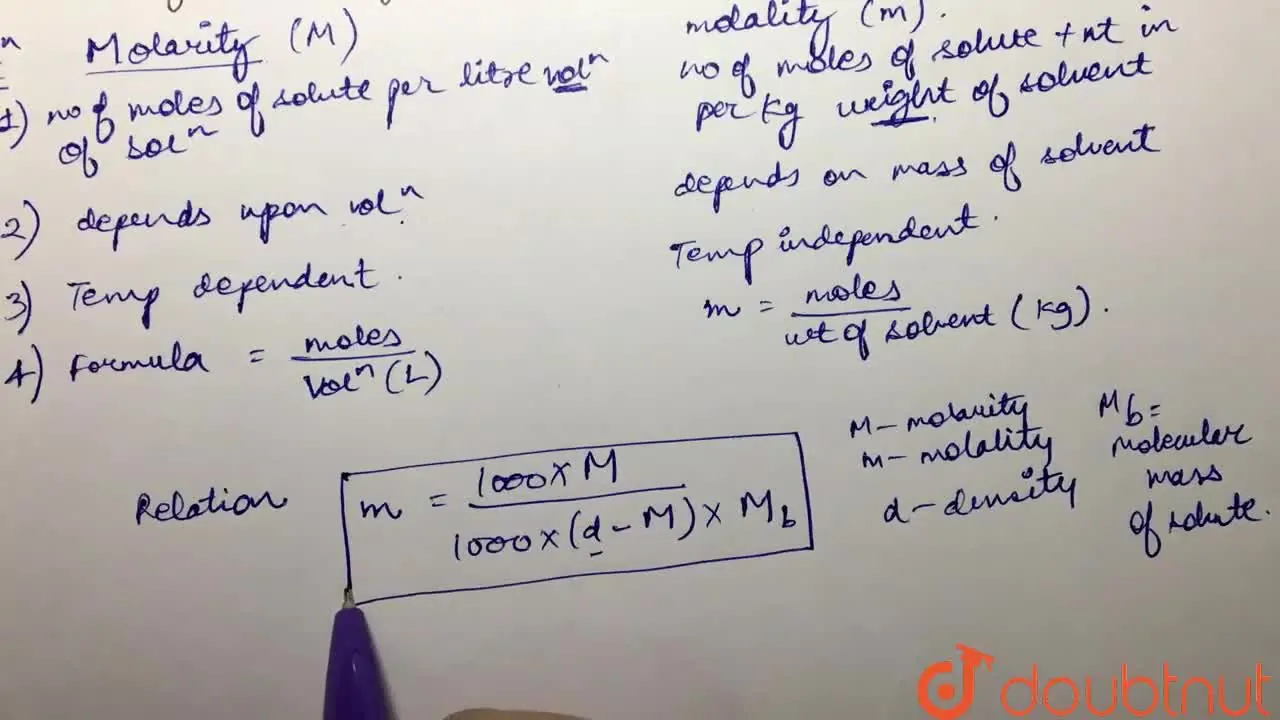 Differentiate between molality and molarity of a solution . What is th